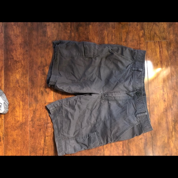 Columbia cargo shorts - Picture 2 of 5